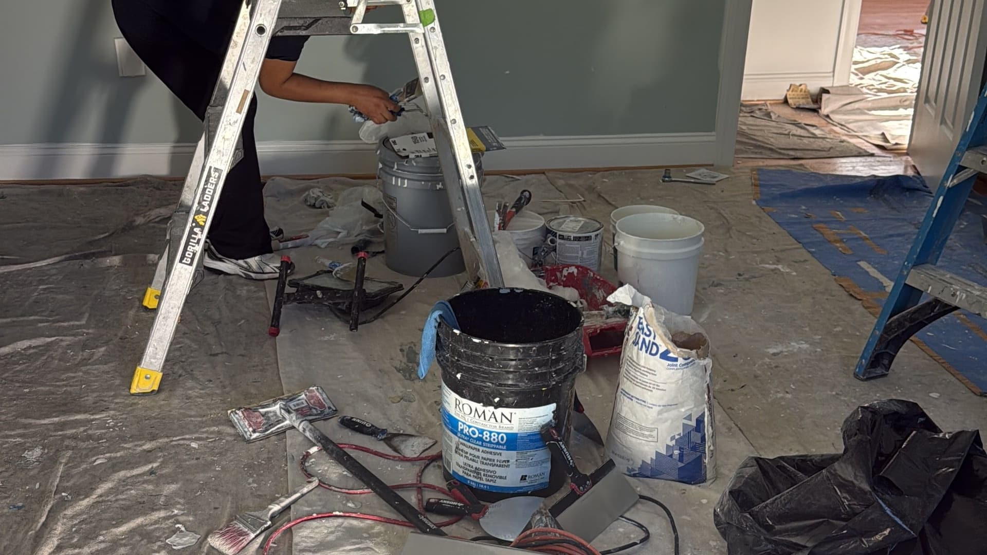 DEYV Innovation — painting, drywall and interior finishing